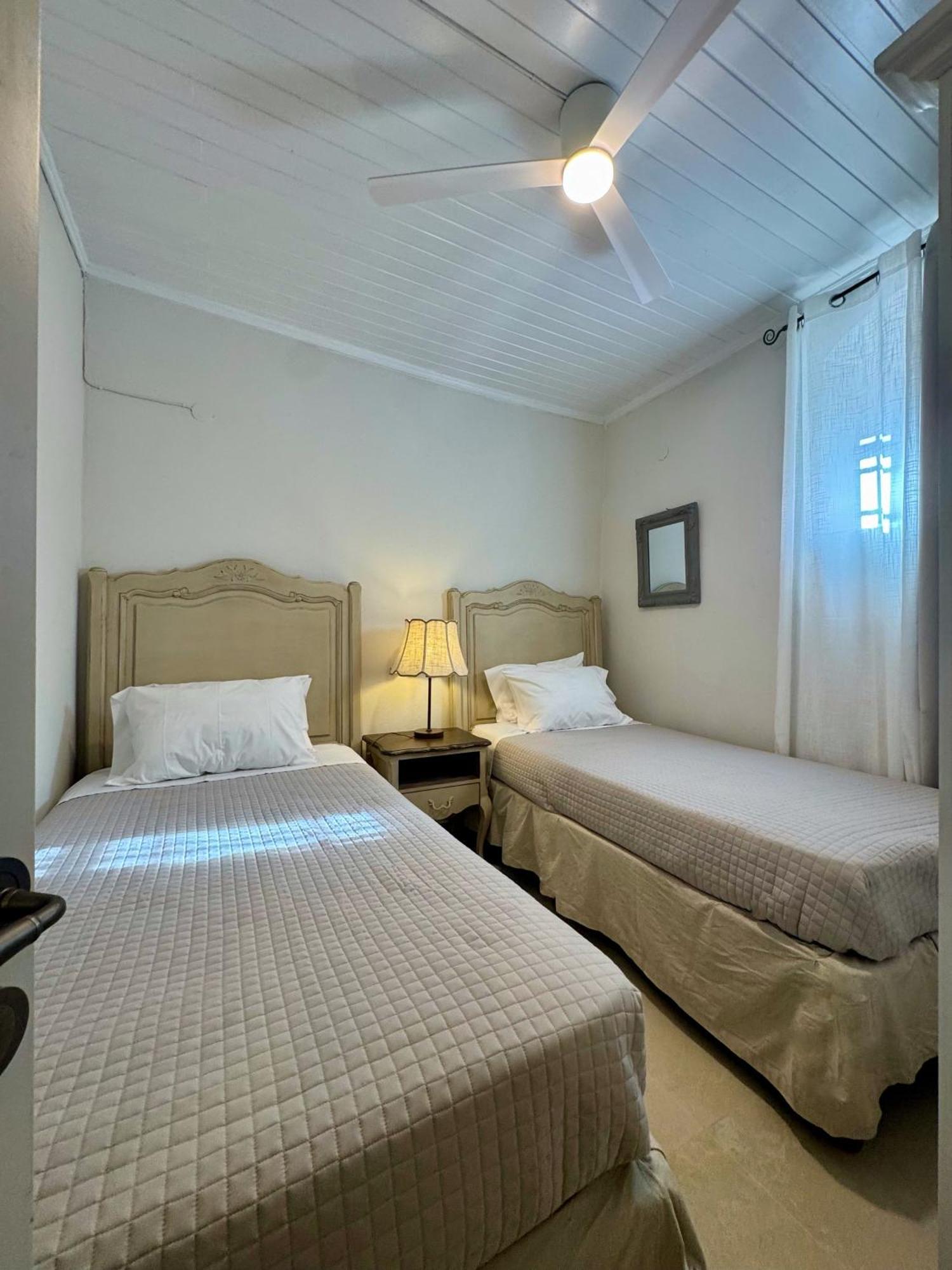 Marcora'S Historical Estate Guest House Strongyli  Exterior photo
