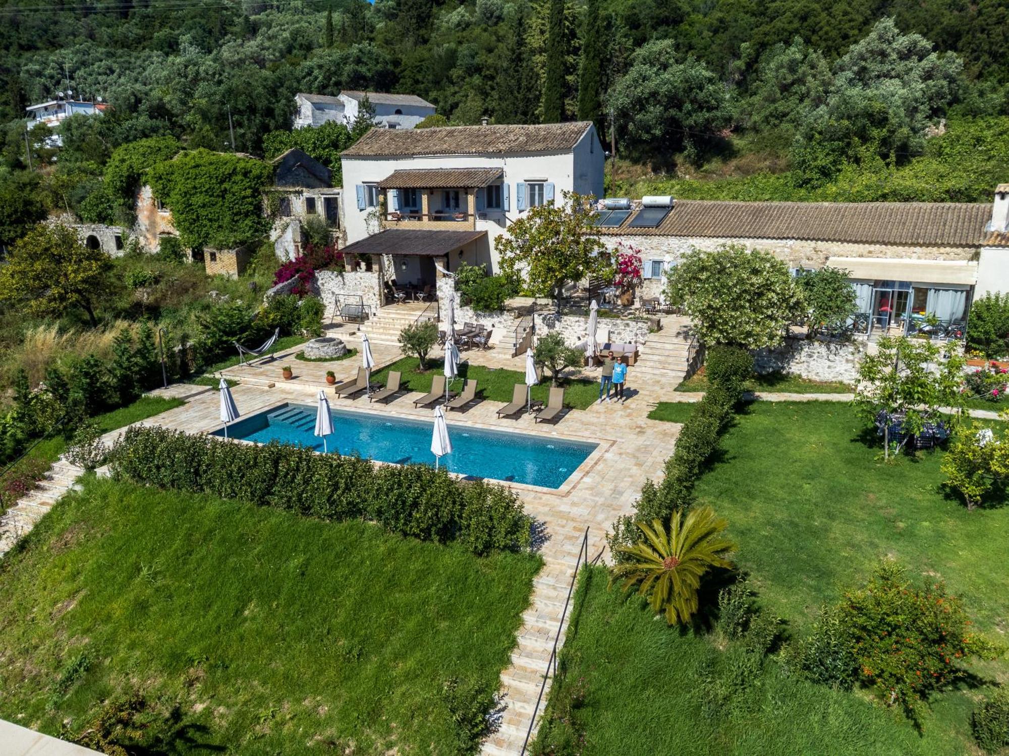 Marcora'S Historical Estate Guest House Strongyli  Exterior photo